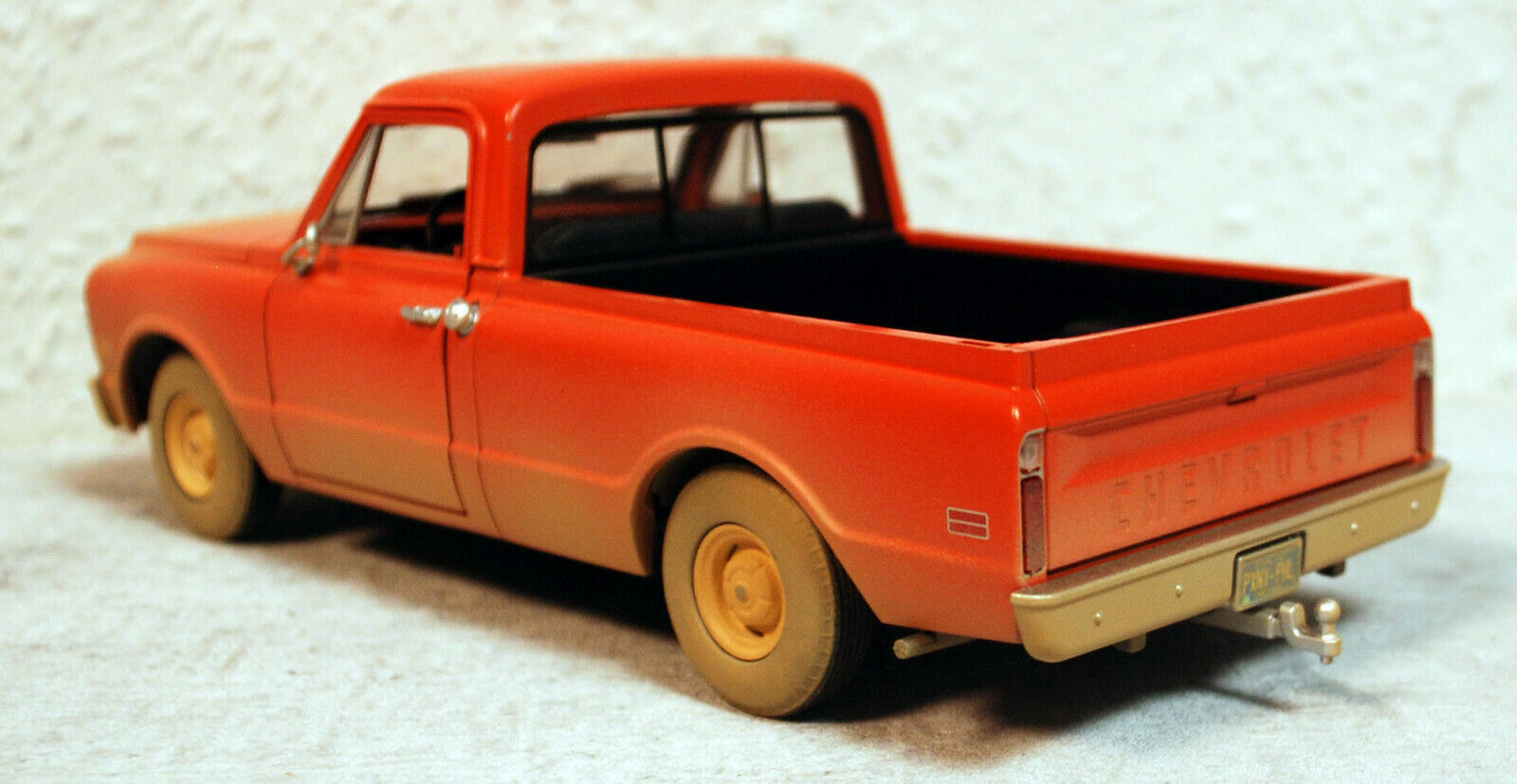 Greenlight 84131 1971 Chevrolet C 10 Pickup Ground Hog Day 1:24