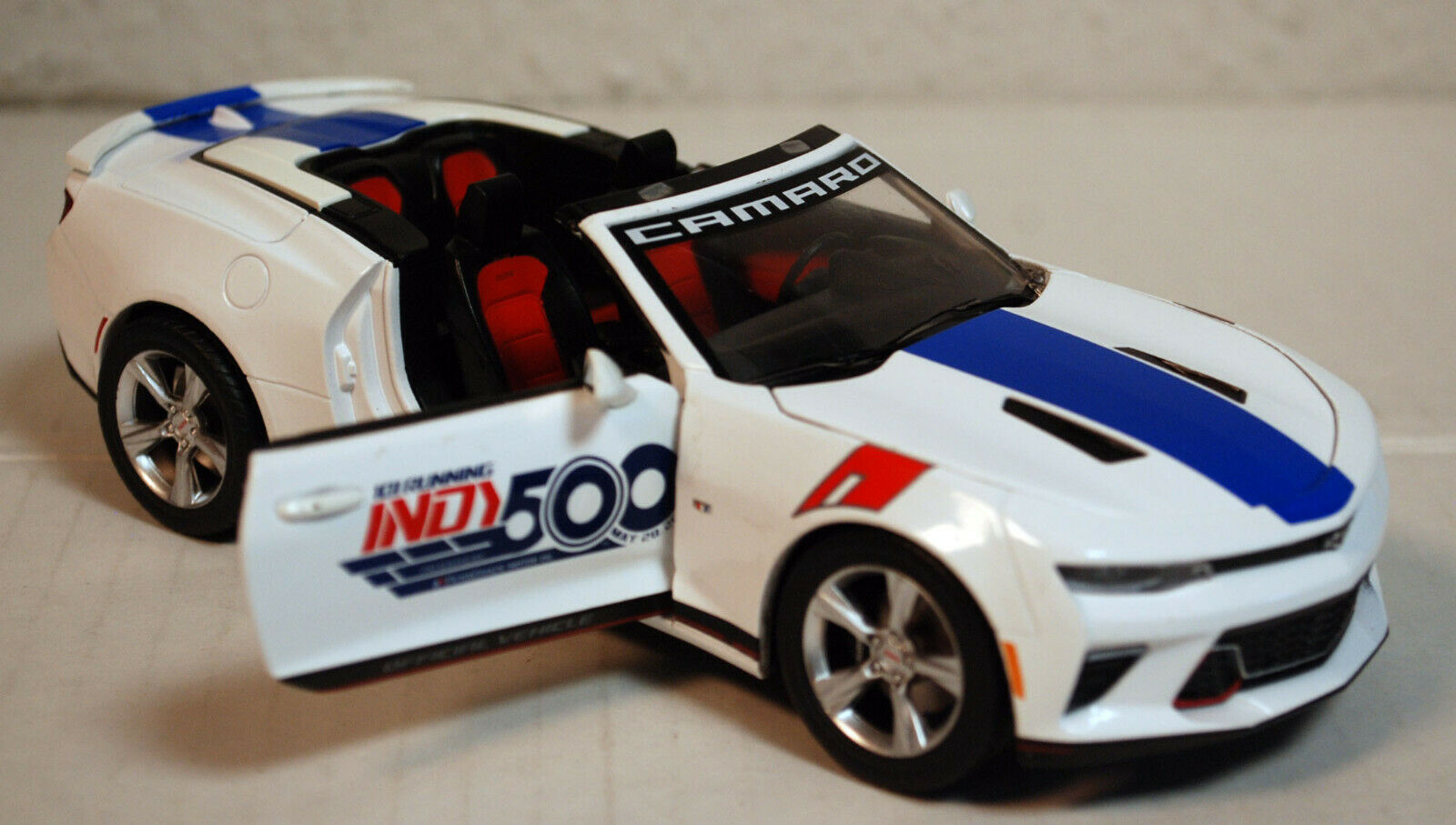 Greenlight 18247 2017 Chevrolet Camaro SS Indy 500 Pace Car 1:24
