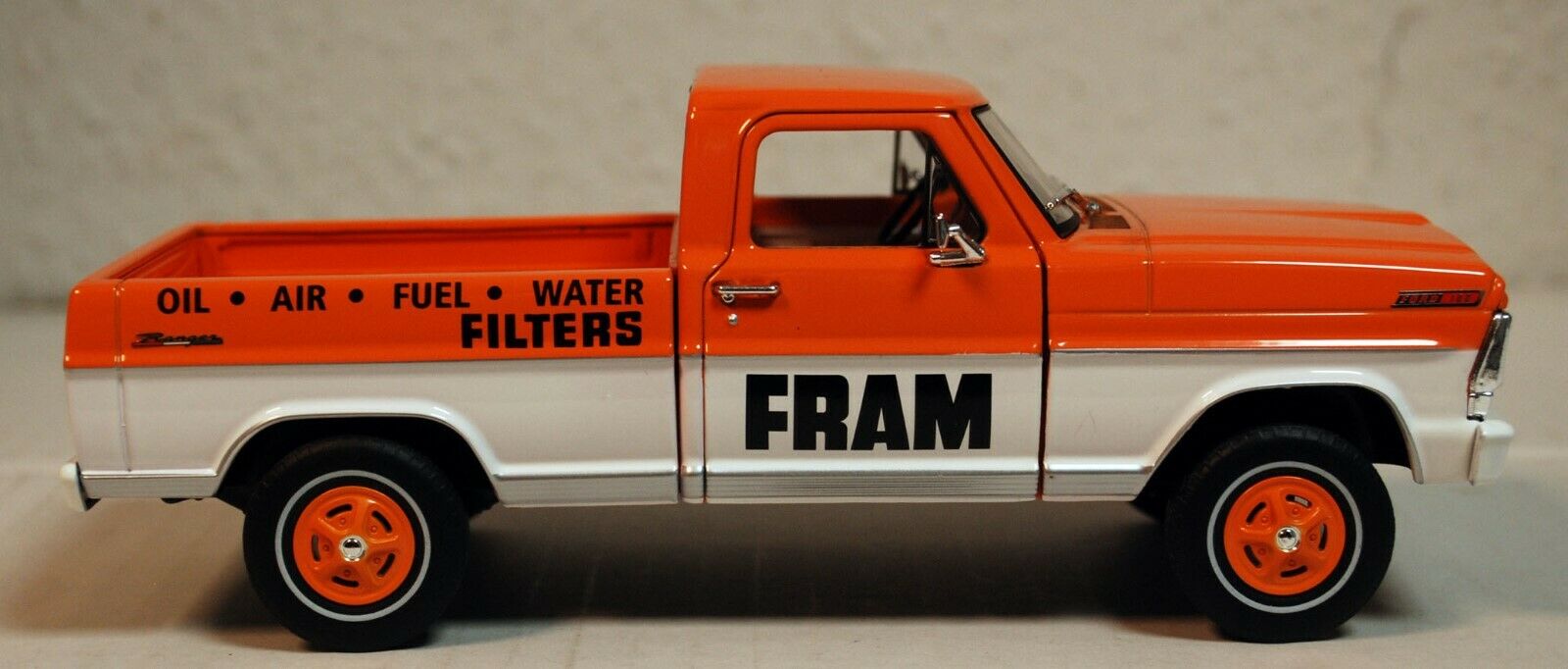 1967 Ford F 100 Pickup FRAM oil Filter 1:24 Greenlight 85042