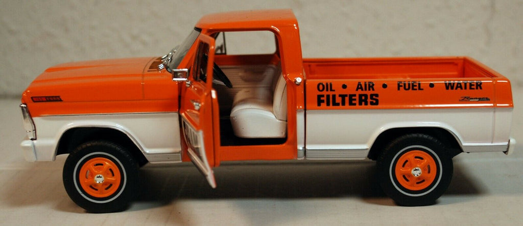 1967 Ford F 100 Pickup FRAM oil Filter 1:24 Greenlight 85042