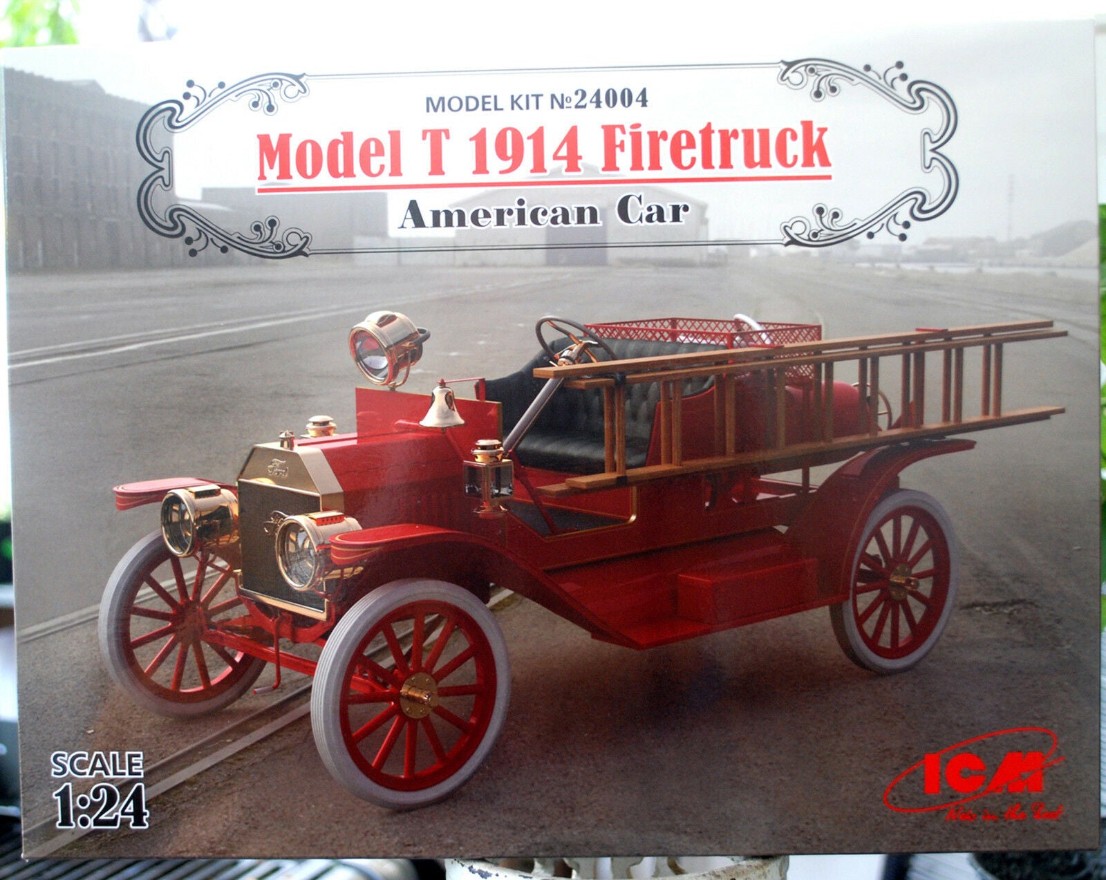 1914  Ford Model T Firetruck 1:24  ICM 24004