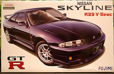 Fujimi 038827 1995 Nissan Skyline GT-R R 33 V-Spec 1:24