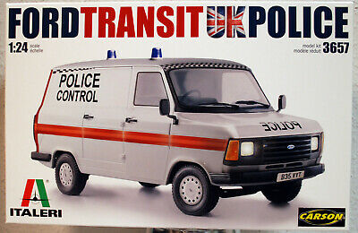 1978 Ford Transit Mk. 2 UK Police 1:24 Italeri 3657 wieder 2016 wieder neu