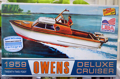 1959 Owens de Luxe Cruiser Kabinenkreuzer 1:25 Lindberg 222