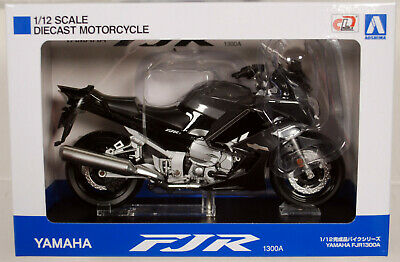Yamaha FJR 1300 A anthrazit 1:12 Aoshima 106808