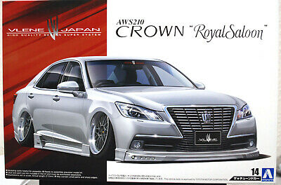 Aoshima 008553 2012 Toyota Crown Royal Saloon AWS210 Vlene Japan JDM 1:24
