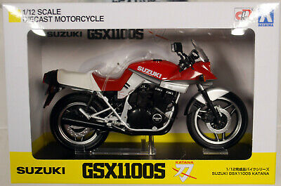 Suzuki GSX 1100 S Katana SE Fertigmodell 1:12 Aoshima 105238