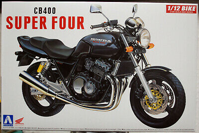 Aoshima 042151 1992 Honda CB 400 Super Four 1:12 Motorrad Bike