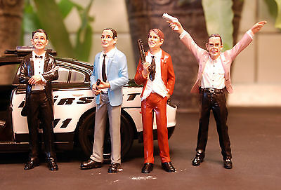 23921B American Diorama Robber Set of 4 Bankräuber 4er Set 1:24