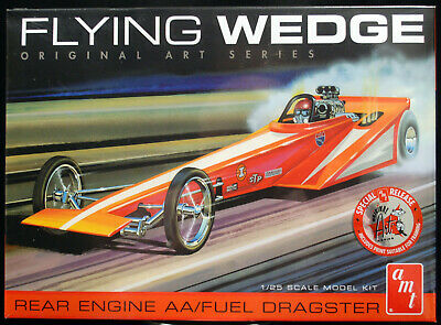 Flying Wedge Rear Engine AA/Fuel Dragster 1:25 AMT 927
