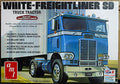 White Freightliner SD COE Tractor non Sleeper, 1:25, AMT 1004 wiederr 2016 neu