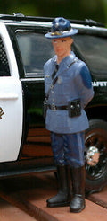 16160 American Diorama State Trooper Craig 1:24,