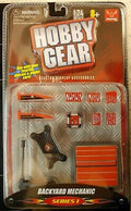 16057 Werkstatt Zubehör Werkzeug schränke Backyard Mechanic 1:24, Hobby Gear