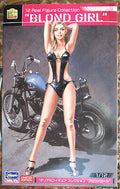 Hasegawa 52262 Girl´s Rider Motorrad Fahrer Blond Girl 1:12 Neu 2020