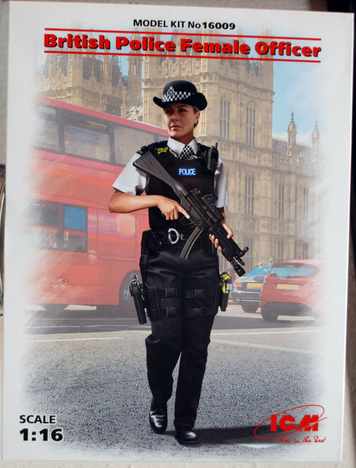 16009 ICM British Police Female Officer 1:16  neu 2019