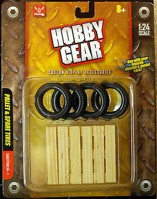 17014 Reifenhandel Werkstatt Holzpalette und Reifen, 1:24, Hobby Gear