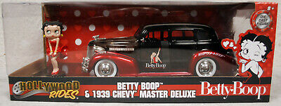 1939 Chevrolet Master de Luxe m. Betty Boop Figur 1:24 Jada Toys 30695