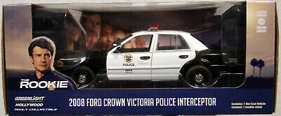 2008 Ford Crown Victoria Los Angeles Police The Rookie 1:24 Green Light 84111