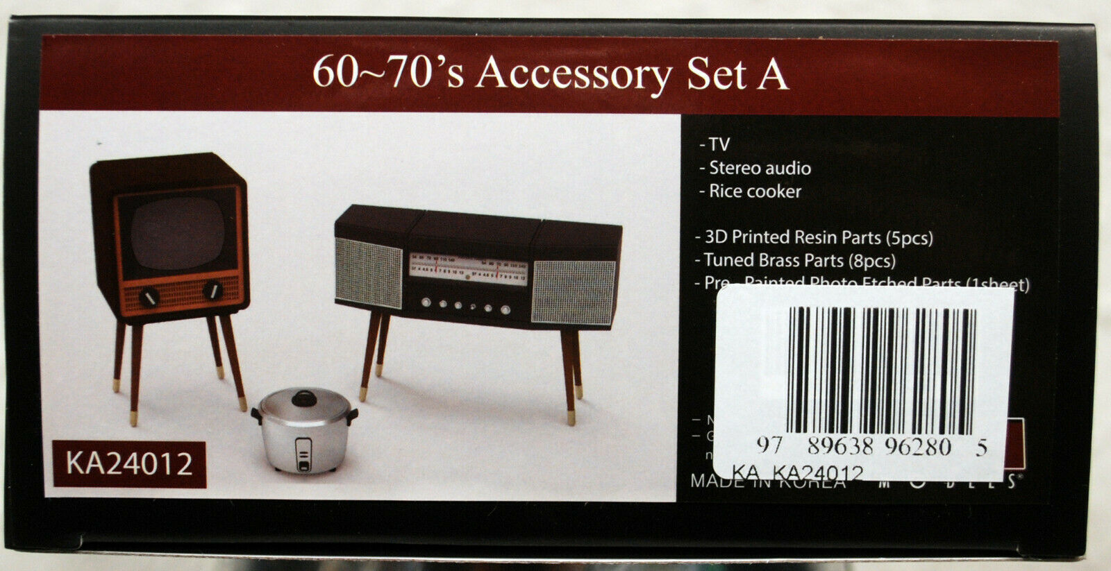 KA Models KA24012 1960~70´s Accessory Set A TV Music Box Reiskocher 1:24