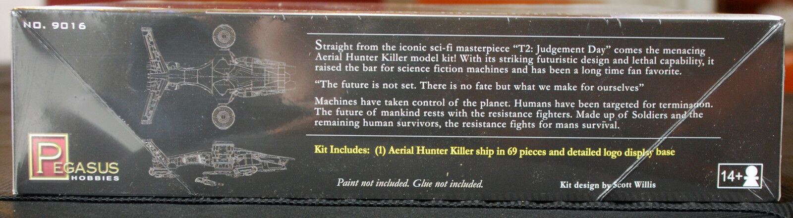 Terminator 2 Judgement Day Aerial Hunter Killer Machine, 1:32, Pegasus 9016