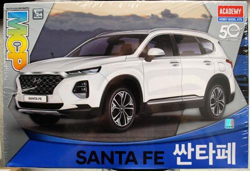 Academy 15135 2018 Hyundai Santa Fe 1:24