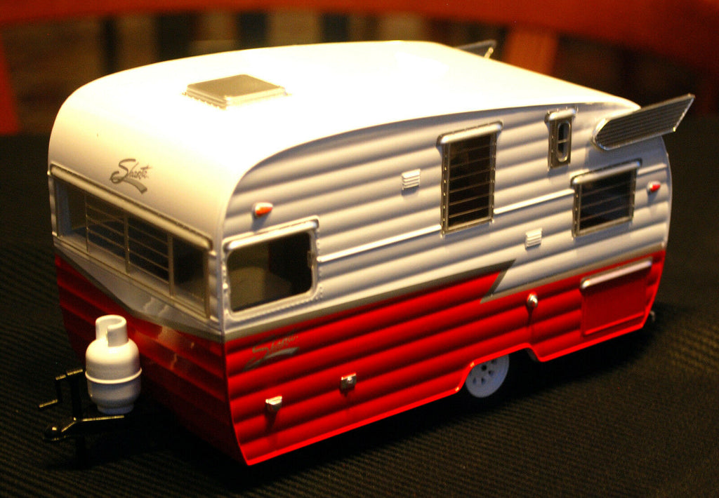 1961 Shasta Airflyte 15`Camping Trailer Camping Anhänger 1:24, Green Light 18225
